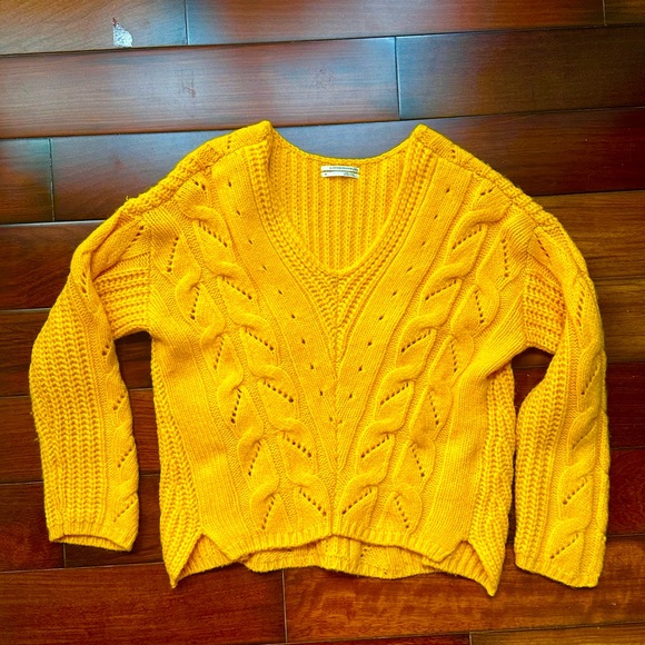 Anthropologie Sweaters - Anthropologie sweater